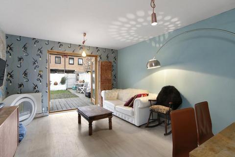 3 bedroom house for sale, Vallance Road, Bethnal Green, E2