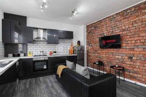 1 bedroom in a house share to rent, Autumn Place, Leeds LS6