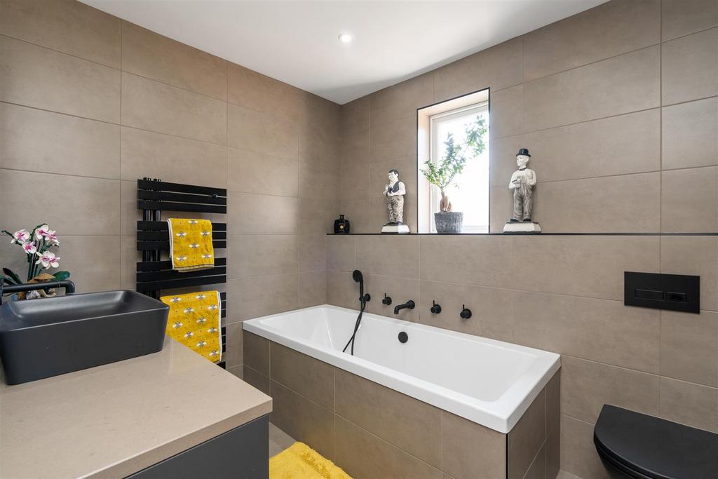 30 Chivington Close 4.jpg