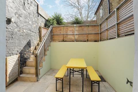 4 bedroom end of terrace house for sale, Hawley Square, Margate, CT9