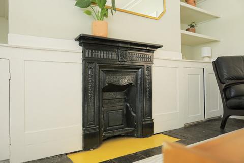 4 bedroom end of terrace house for sale, Hawley Square, Margate, CT9