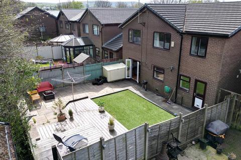 3 Burnside, Edenfield, Bury, BL0 0LW