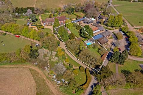 undefined, Sandridgebury Lane, Sandridgebury, St. Albans