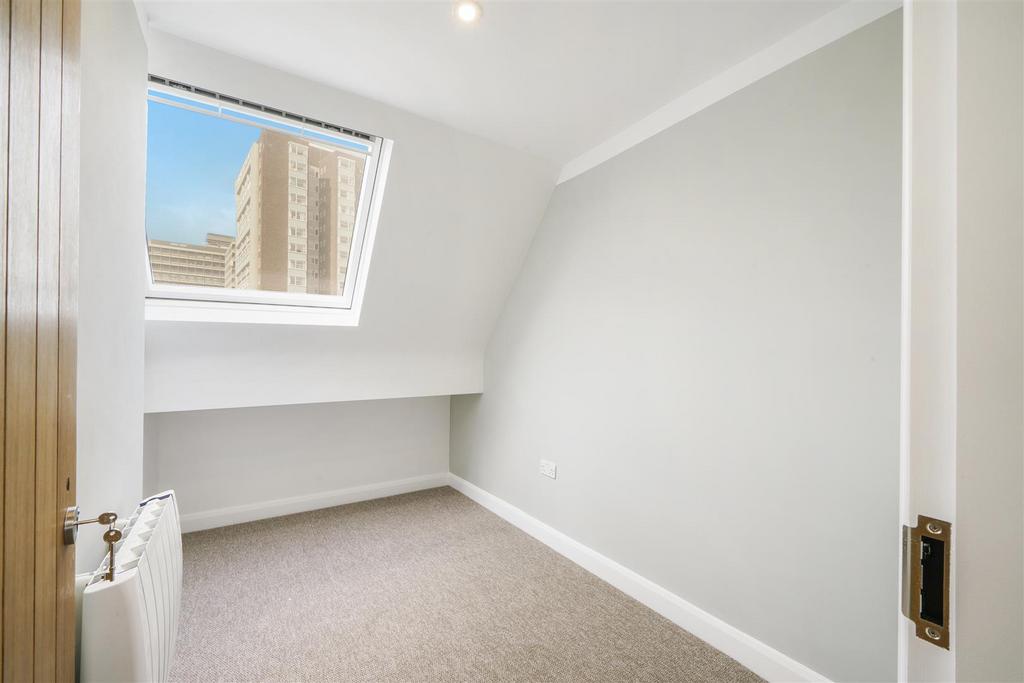 Flat 1, 20 Greyhound Road - G5 Ur Ahn RSU9 KA1 NXZJh O.j