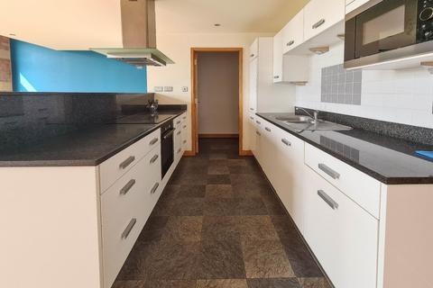 2 bedroom flat to rent, Salts Mill Road, West Yorkshire BD17