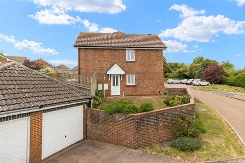 2 bedroom semi-detached house for sale, Chartwell Close, Seaford