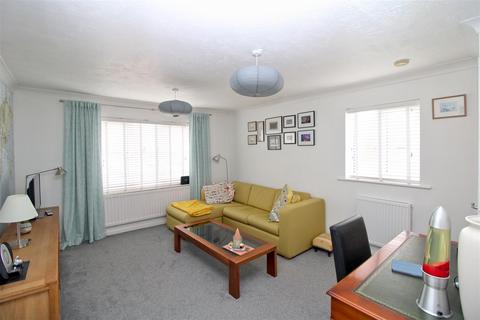 2 bedroom semi-detached house for sale, Chartwell Close, Seaford