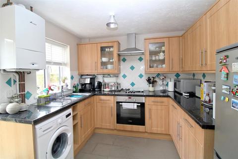 2 bedroom semi-detached house for sale, Chartwell Close, Seaford