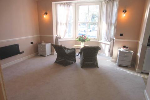 1 bedroom retirement property for sale, Cambridge Road, Southend On Sea