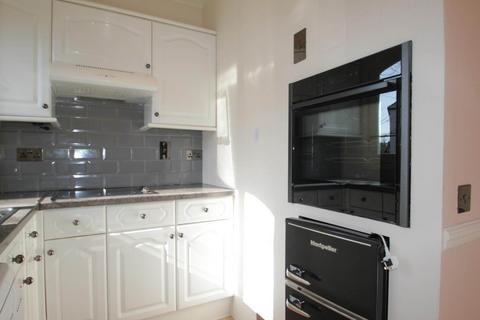 1 bedroom retirement property for sale, Cambridge Road, Southend On Sea