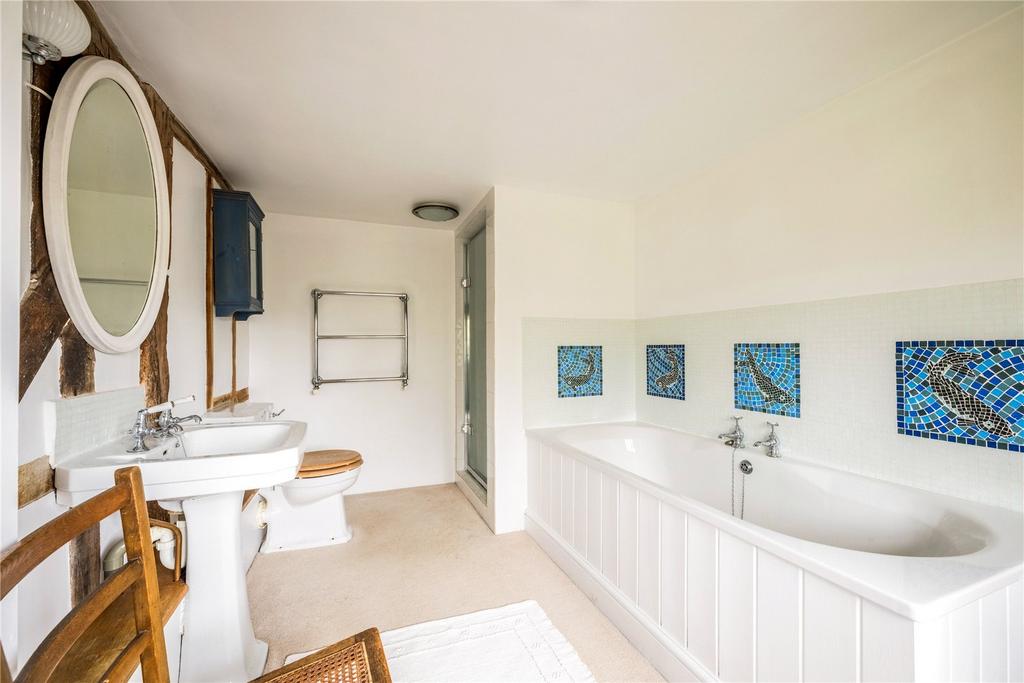 En Suite Bathroom