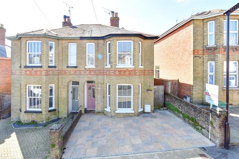 3 bedroom semi-detached house for sale, Well Street, Ryde PO33