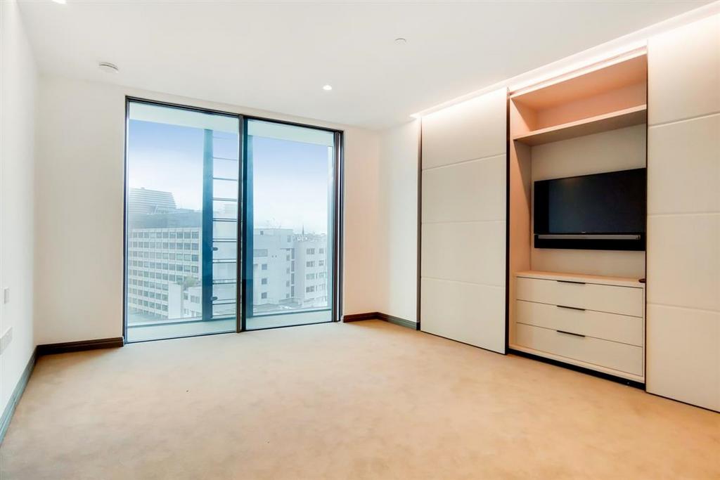 5 Main Bedroom-0 ...