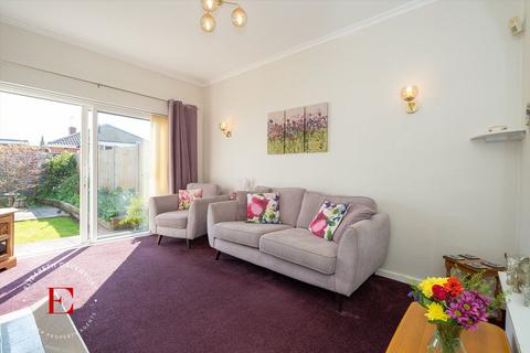 3 bedroom semi-detached bungalow for sale, Durham Crescent, Allesley, CV5