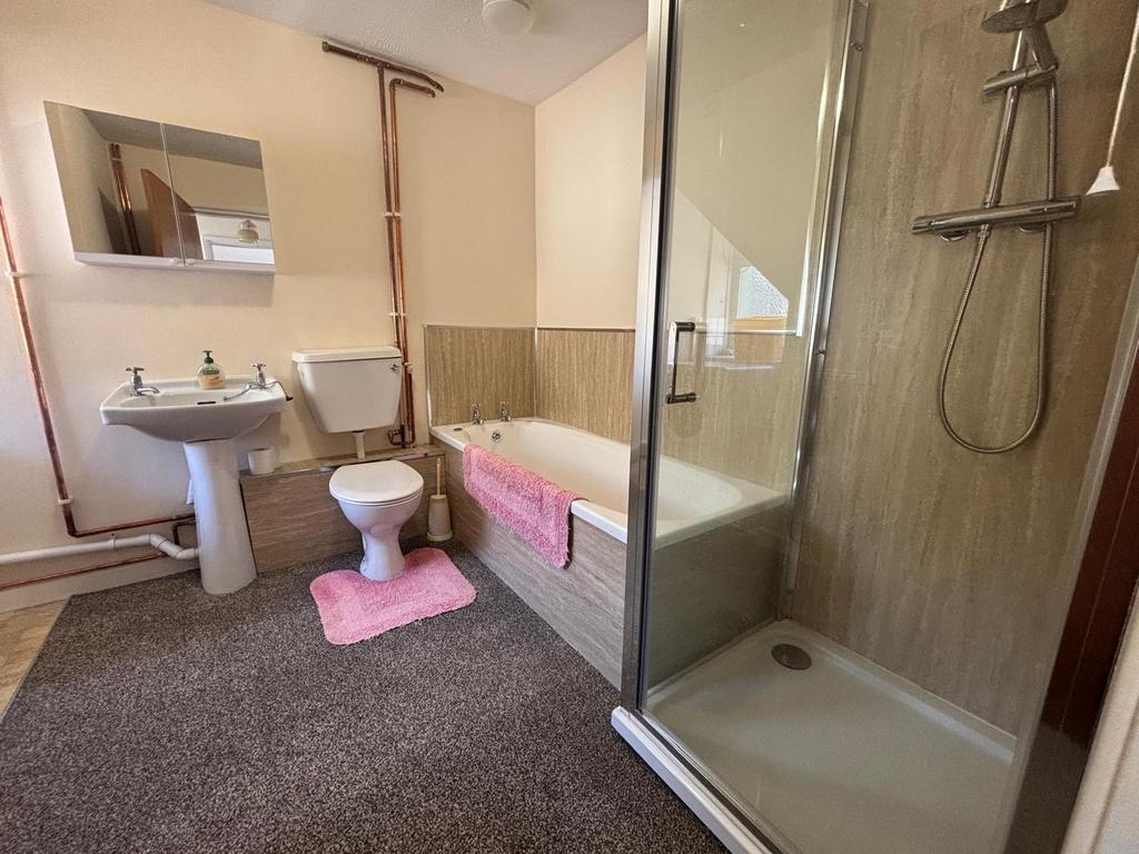 Ground floor bathroom