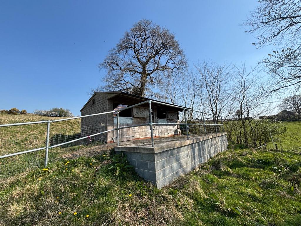 Stable block (second image)