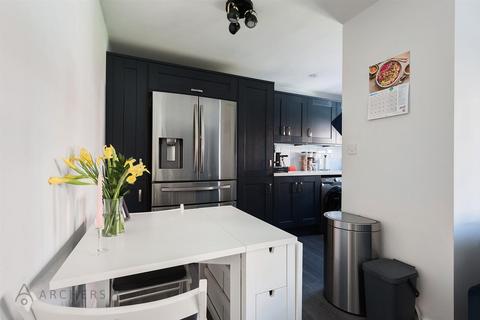 3 bedroom apartment for sale, St. Francis Close, Sandygate, Sheffield
