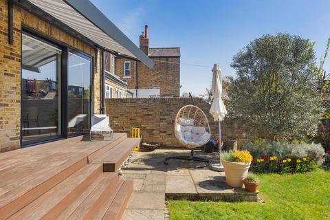 9 Waldeck Road, London, W13 8LY