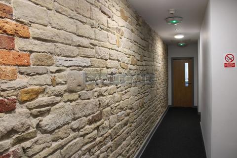 2 bedroom flat share to rent, The Works at Standard House, Half Moon Street, Huddersfield, HD1 2JF