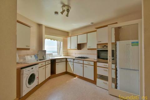 2 bedroom flat for sale, West Parade, Bexhill-on-Sea, TN39