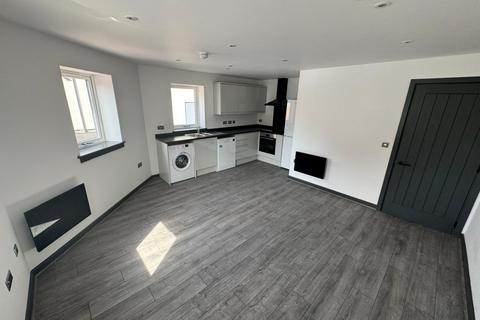 1 bedroom apartment to rent, Apartment 6, Sterling House, Oaks Drive, Wolverhampton, WV3 9FA