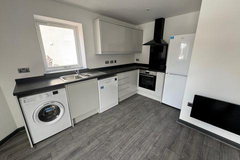 1 bedroom apartment to rent, Apartment 6, Sterling House, Oaks Drive, Wolverhampton, WV3 9FA