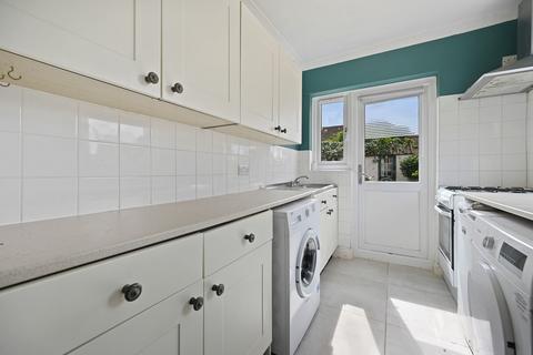 31 Lyndhurst Road, Greenford, UB6 9QR
