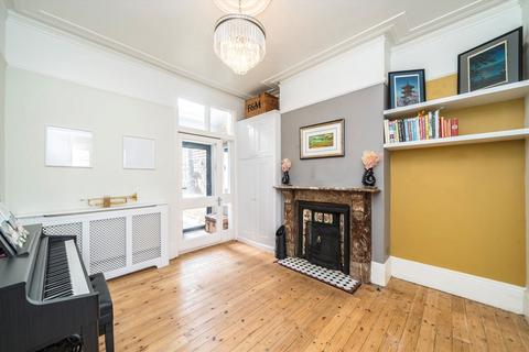 357 Ivydale Road, London, SE15 3ED