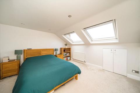 357 Ivydale Road, London, SE15 3ED