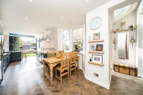 357 Ivydale Road, London, SE15 3ED