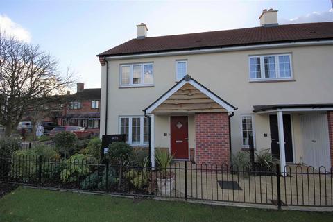 3 bedroom end of terrace house to rent, Greenhouse Gardens,Cullompton,Devon,