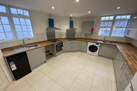 undefined, High Road, Beeston, NG9 2LE