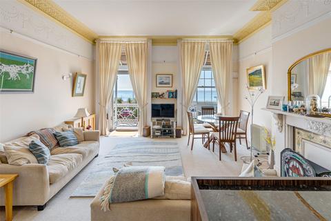 2 bedroom flat for sale, Heene Terrace, Worthing, West Sussex, BN11