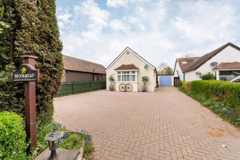 2 bedroom bungalow for sale, Ascot Road, Maidenhead, SL6