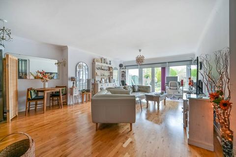2 bedroom bungalow for sale, Ascot Road, Maidenhead, SL6