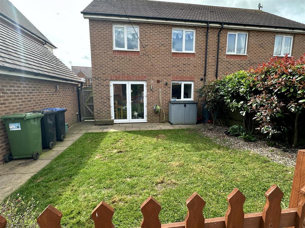 Garden to house