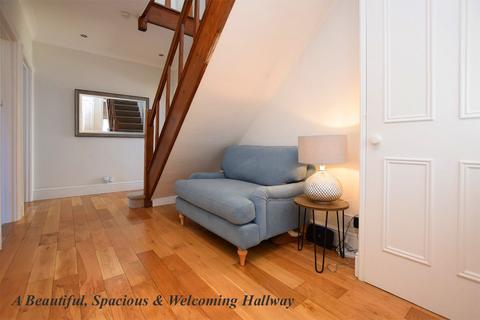 4 bedroom detached house for sale, Wootton Road, King's Lynn PE30