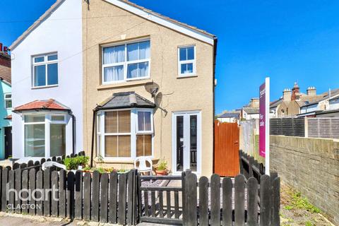 2 Anchor Road, Clacton-on-sea, CO15 1HP