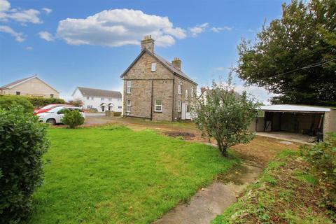 undefined, Sarnau, Llandysul