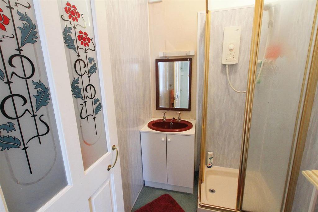 En-suite Bedroom 3