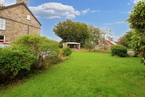 undefined, Sarnau, Llandysul
