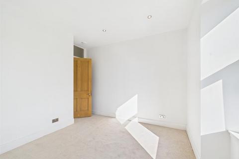 38e Friar Street, Perth, PH2 0ED