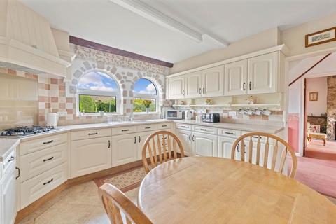 Glen Royle High Road, Barrowby, Grantham, NG32 1BN