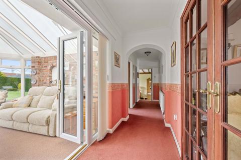Glen Royle High Road, Barrowby, Grantham, NG32 1BN