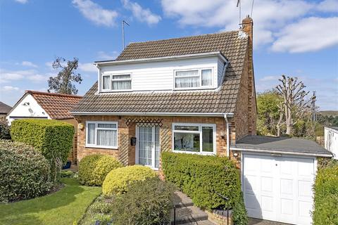 3 bedroom detached house for sale, Harlow Road, Roydon