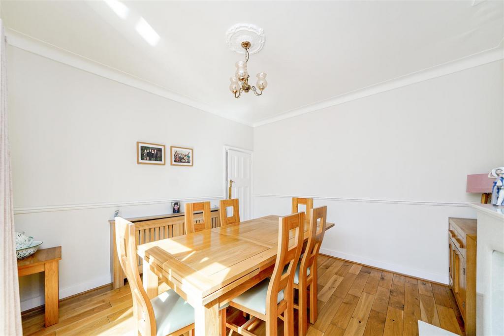 76 Roberts Road-5.jpg
