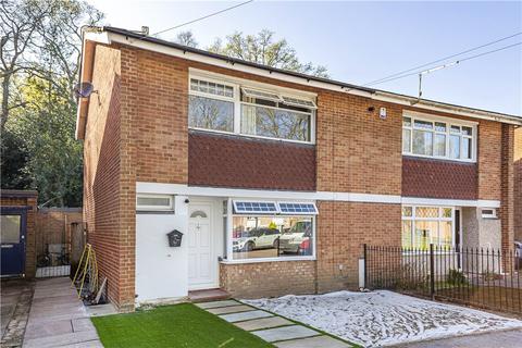 98 Beechtree Avenue, Englefield Green, Egham, TW20 0SR