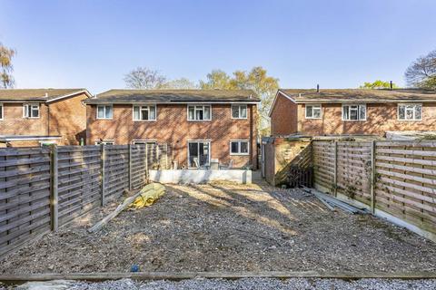 98 Beechtree Avenue, Englefield Green, Egham, TW20 0SR
