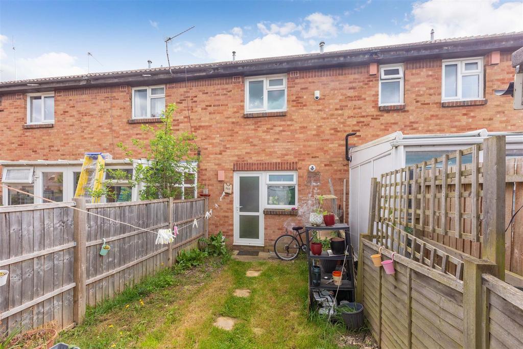 3 boulter back garden 3.jpeg