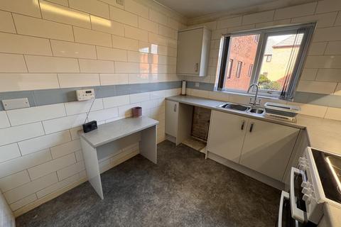 2 bedroom apartment for sale, Kings Court, Leyland